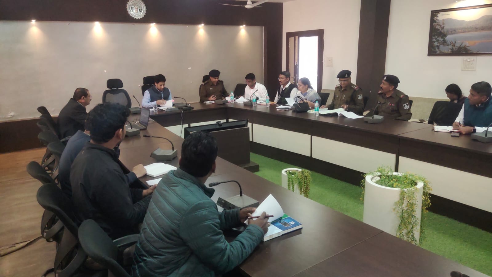 जनजाति अत्याचार निवारण अधिनियम अंतर्गत जिला स्तरीय सतर्कता एवं मॉनिटरिंग समिति की त्रैमासिक बैठक सम्‍पन्‍न